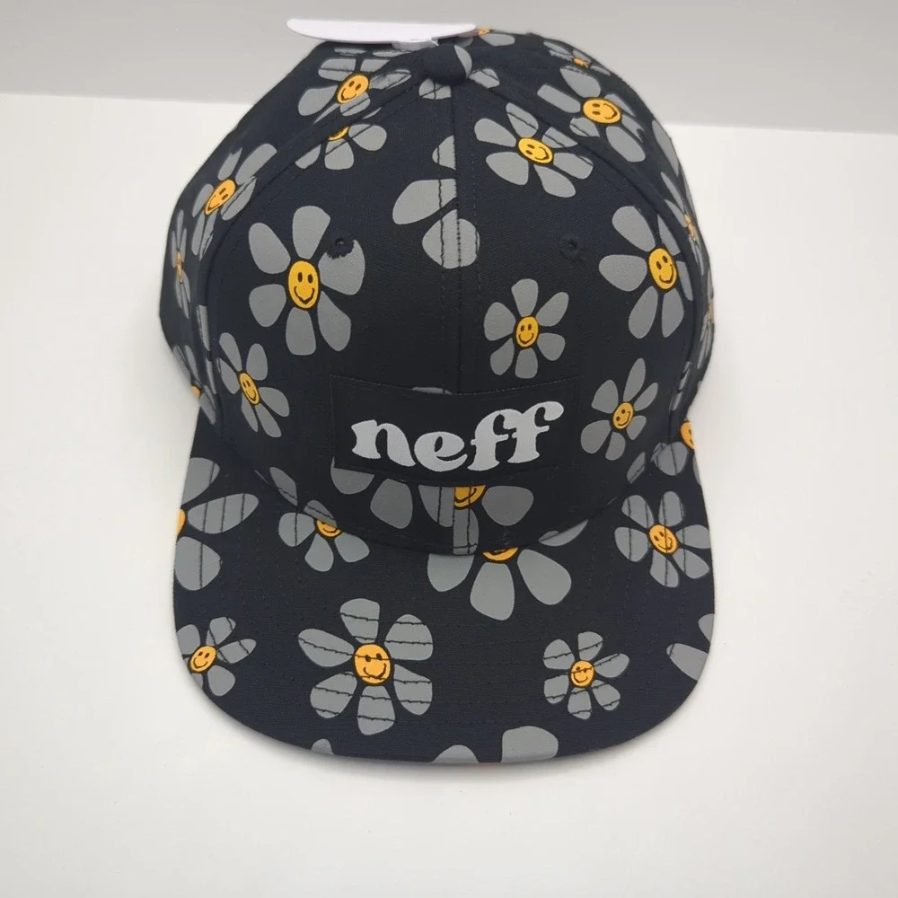 Neff Forever Fun Snapback Hat Black Daisy Smiley Face Floral Print Flat Brim Cap